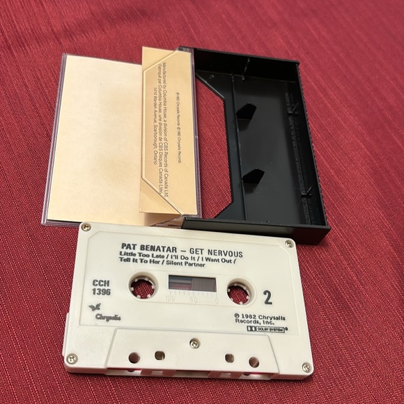 PAT BENATAR - GET NERVOUS- cassette - Picture 2 of 2